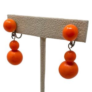 Vintage 1970s Retro Mod Clip On Earrings